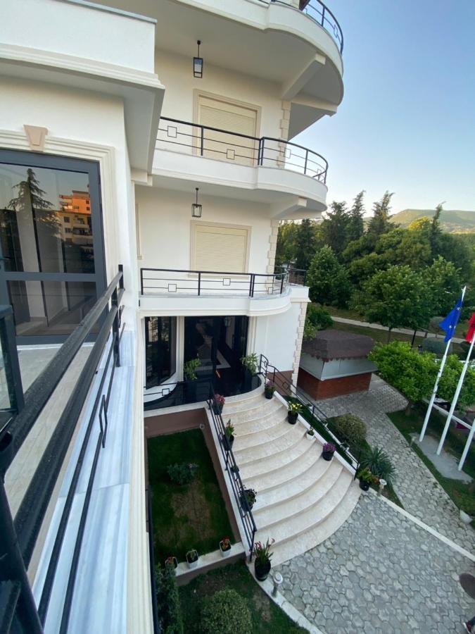 Garden Boutique Hotel Elbasan Exterior foto